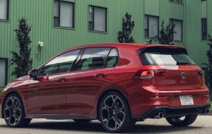 خبر خوب برای عاشقان هاچ‌بک‌های داغ: گلف GTI و گلف R قرار نیست به این زودی‌ها بازنشسته شن!